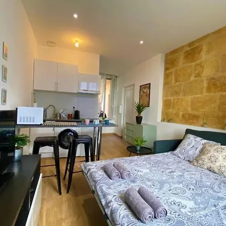 Le Nido - Studio In The Heart Of The * Nimes
